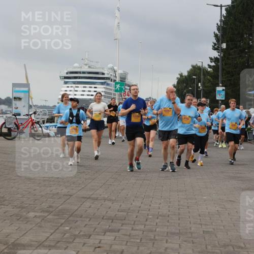 13.09.2026 - Kiel Lauf Andreas Tolksdorf http://msf.ph/oto/10414490 13.09.2026 10:05:26 Kiellinie 6193, 12356, 10397, 8782 meine-sportfotos.de