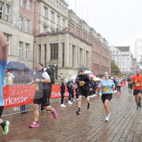 13.09.2026 - Kiel Lauf Yannick Fuchs http://msf.ph/oto/10414496 13.09.2026 10:46:19 Ziel 1013, 1913, 2448, 2776, 3422, 4331, 4397, 4516, 5017, 5421, 7044, 7241, 7840, 8277, 8310, 8520, 9361, 10469, 10699, 10836, 11232, 11642, 12000, 12077, 12306, 12481, 123, 272, 498, 499, 550, 665, 1030, 1229, 1374, 1537, 1582, 1725, 2421, 2563, 3608, 3781, 3844, 5348, 5510, 5515, 5564, 6385, 6436, 6980, 7073, 7772, 7889, 7939, 8203, 8403, 8551, 8561, 8655, 8816, 8881, 9207, 9375, 9715, 10050, 10809, 4499, 9875, 12466, 1229, 1537, 2563, 7889 meine-sportfotos.de