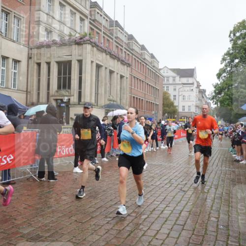 13.09.2026 - Kiel Lauf Yannick Fuchs http://msf.ph/oto/10414498 13.09.2026 10:46:19 Ziel 1013, 1913, 2448, 2776, 3422, 4331, 4397, 4516, 5017, 5421, 7044, 7241, 7840, 8277, 8310, 8520, 9361, 10469, 10699, 10836, 11232, 11642, 12000, 12077, 12306, 12481, 123, 272, 498, 499, 550, 665, 1030, 1229, 1374, 1537, 1582, 1725, 2421, 2563, 3608, 3781, 3844, 5348, 5510, 5515, 5564, 6385, 6436, 6980, 7073, 7772, 7889, 7939, 8203, 8403, 8551, 8561, 8655, 8816, 8881, 9207, 9375, 9715, 10050, 10809, 4499, 9875, 12466, 1229, 1537, 2563, 7889 meine-sportfotos.de