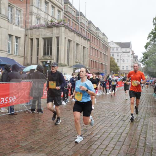 13.09.2026 - Kiel Lauf Yannick Fuchs http://msf.ph/oto/10414500 13.09.2026 10:46:19 Ziel 1013, 1913, 2448, 2776, 3422, 4331, 4397, 4516, 5017, 5421, 7044, 7241, 7840, 8277, 8310, 8520, 9361, 10469, 10699, 10836, 11232, 11642, 12000, 12077, 12306, 12481, 123, 272, 498, 499, 550, 665, 1030, 1229, 1374, 1537, 1582, 1725, 2421, 2563, 3608, 3781, 3844, 5348, 5510, 5515, 5564, 6385, 6436, 6980, 7073, 7772, 7889, 7939, 8203, 8403, 8551, 8561, 8655, 8816, 8881, 9207, 9375, 9715, 10050, 10809, 4499, 9875, 12466, 1229, 1537, 2563, 7889 meine-sportfotos.de