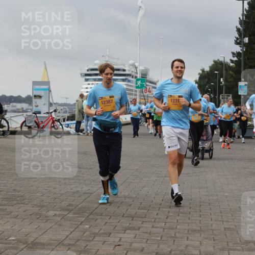 13.09.2026 - Kiel Lauf Andreas Tolksdorf http://msf.ph/oto/10414618 13.09.2026 10:05:35 Kiellinie 11, 35, 12387, 139, 1231, 11160, 11576 meine-sportfotos.de