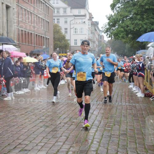 13.09.2026 - Kiel Lauf Yannick Fuchs http://msf.ph/oto/10414686 13.09.2026 10:46:31 Ziel 206, 972, 1325, 1430, 1913, 2027, 2037, 3117, 3677, 4242, 4499, 4763, 7061, 8520, 8678, 9415, 9844, 10758, 10836, 11232, 11742, 11825, 12307, 12466, 12704, 12743, 272, 498, 550, 665, 1013, 1030, 1374, 1582, 2448, 2776, 3422, 3781, 3844, 4331, 4397, 4516, 5017, 5348, 5421, 5510, 5515, 5564, 6385, 6436, 6980, 7044, 7073, 7241, 7772, 7840, 7939, 8277, 8310, 8403, 8551, 8561, 8655, 8881, 9207, 9361, 9375, 9715, 10050, 10469, 10699, 10809, 11642, 12000, 9875 meine-sportfotos.de
