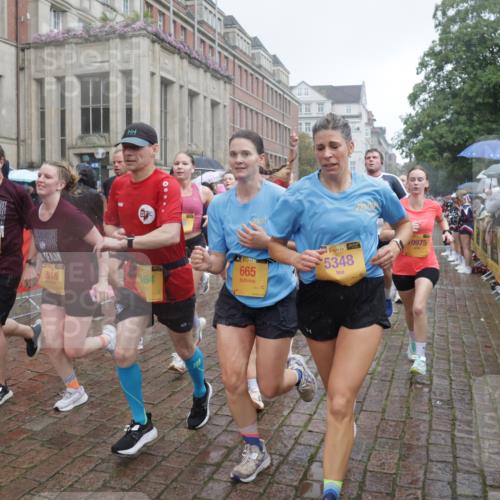 13.09.2026 - Kiel Lauf Yannick Fuchs http://msf.ph/oto/10414768 13.09.2026 10:46:36 Ziel 206, 972, 1325, 1430, 2027, 2037, 2594, 3109, 3117, 3677, 4242, 4499, 4763, 5591, 5974, 7061, 8475, 8678, 9248, 9415, 9844, 9875, 10706, 10758, 11742, 11825, 12307, 12466, 12704, 272, 498, 550, 665, 1013, 1030, 1374, 1582, 1913, 2448, 2776, 3422, 4331, 4397, 4516, 5017, 5348, 5421, 5510, 5515, 5564, 6385, 6436, 6980, 7044, 7241, 7772, 7840, 7939, 8277, 8310, 8520, 8551, 8561, 9207, 9361, 9375, 9715, 10050, 10469, 10699, 10809, 10836, 11232, 11642, 12000 meine-sportfotos.de