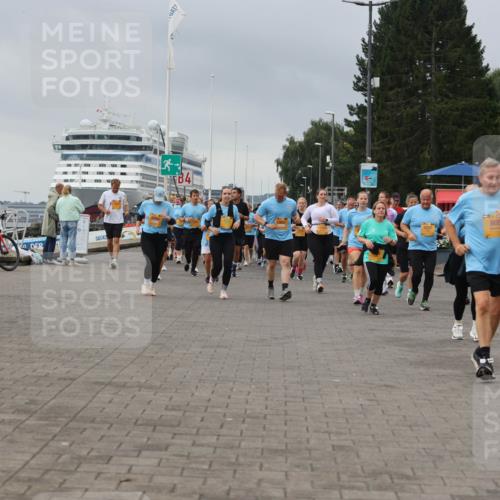 13.09.2026 - Kiel Lauf Andreas Tolksdorf http://msf.ph/oto/10414822 13.09.2026 10:05:51 Kiellinie 10057, 805, 1858 meine-sportfotos.de