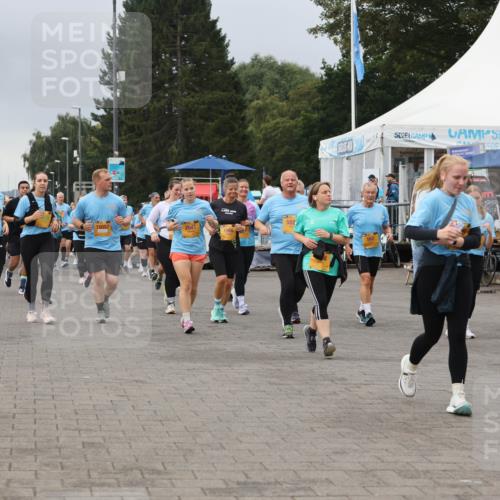 13.09.2026 - Kiel Lauf Andreas Tolksdorf http://msf.ph/oto/10414886 13.09.2026 10:05:54 Kiellinie 4, 8704, 10057, 2041, 1906, 552, 562, 28 meine-sportfotos.de