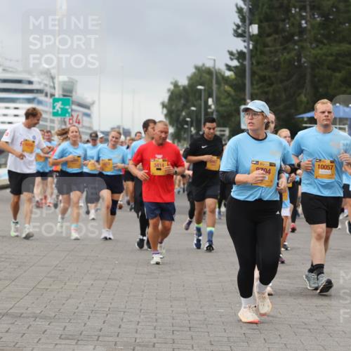 13.09.2026 - Kiel Lauf Andreas Tolksdorf http://msf.ph/oto/10414916 13.09.2026 10:05:56 Kiellinie 10057, 2846, 3414, 9704, 204 meine-sportfotos.de
