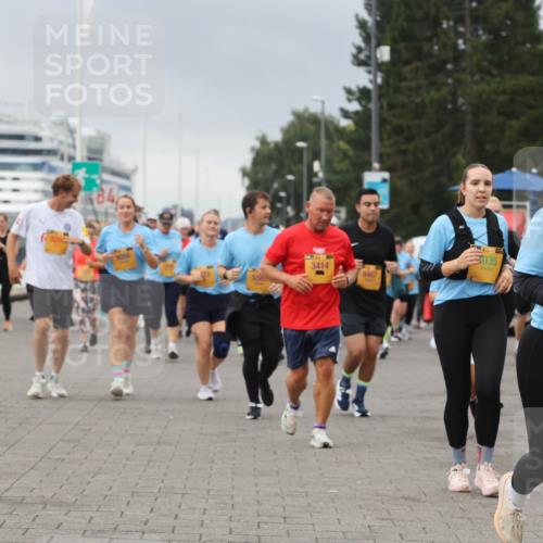 13.09.2026 - Kiel Lauf Andreas Tolksdorf http://msf.ph/oto/10414944 13.09.2026 10:05:57 Kiellinie 035, 38, 8704, 3414, 9467 meine-sportfotos.de