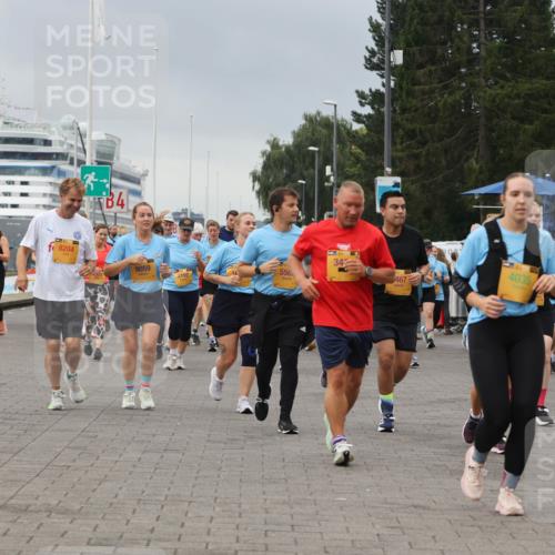 13.09.2026 - Kiel Lauf Andreas Tolksdorf http://msf.ph/oto/10414951 13.09.2026 10:05:58 Kiellinie 8204, 4, 342, 9059, 2192, 556, 467, 4035, 8704 meine-sportfotos.de