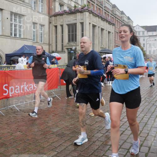 13.09.2026 - Kiel Lauf Yannick Fuchs http://msf.ph/oto/10415015 13.09.2026 10:46:53 Ziel 184, 189, 226, 404, 898, 1169, 1982, 2551, 2576, 2702, 2728, 3533, 3878, 3964, 4014, 4147, 5449, 6551, 6874, 7089, 8219, 8283, 8901, 9044, 9048, 9474, 9713, 10088, 10144, 10197, 10305, 10398, 10814, 11075, 11343, 11441, 12693, 206, 972, 1325, 1430, 1913, 2027, 2037, 2551, 2594, 3109, 3117, 3677, 4242, 4331, 4499, 4674, 4763, 5591, 5974, 6909, 7061, 8277, 8283, 8475, 8520, 8678, 8901, 9415, 9844, 9875, 10469, 10758, 10836, 11232, 12000, 12704, 85, 111, 116 meine-sportfotos.de