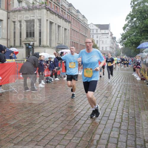 13.09.2026 - Kiel Lauf Yannick Fuchs http://msf.ph/oto/10415034 13.09.2026 10:46:55 Ziel 184, 189, 226, 404, 525, 898, 1169, 1982, 2576, 2702, 2728, 3878, 3964, 4014, 4147, 4894, 5449, 6551, 6874, 7040, 7089, 8219, 8364, 9044, 9048, 9474, 10088, 10144, 10197, 10305, 10398, 11075, 11343, 11441, 12693, 206, 972, 1325, 1430, 1913, 1982, 2027, 2037, 2551, 2594, 2702, 3109, 3117, 3533, 3677, 4242, 4499, 4674, 4763, 5591, 5974, 6909, 7061, 8283, 8475, 8520, 8678, 8901, 9415, 9844, 9875, 10758, 10836, 11232, 12000, 12704, 85, 111, 116, 1913, 8520 meine-sportfotos.de