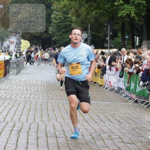 13.09.2026 - Kiel Lauf Yannick Fuchs http://msf.ph/oto/10415050 13.09.2026 09:35:21 Ziel 2761, 4638, 11904, 12832, 3168, 3766, 4361, 7414, 9380, 10461, 11719, 11904, 12484, 4589 meine-sportfotos.de