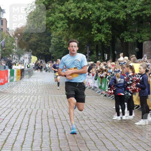 13.09.2026 - Kiel Lauf Yannick Fuchs http://msf.ph/oto/10415059 13.09.2026 09:35:22 Ziel 2761, 4638, 12832, 3168, 3766, 4361, 7414, 9380, 10461, 11719, 11904, 12484, 4589 meine-sportfotos.de