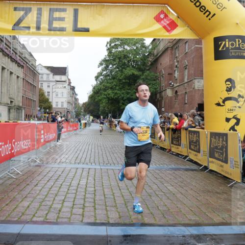 13.09.2026 - Kiel Lauf Yannick Fuchs http://msf.ph/oto/10415080 13.09.2026 09:35:24 Ziel 4589, 4638, 12832, 2761, 3168, 3766, 4361, 7414, 9380, 10461, 11719, 11904, 12484, 10461 meine-sportfotos.de
