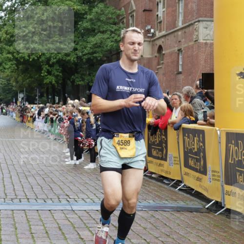 13.09.2026 - Kiel Lauf Yannick Fuchs http://msf.ph/oto/10415099 13.09.2026 09:35:30 Ziel 4589, 4638, 2761, 3766, 4361, 7414, 9380, 11719, 11904, 12484, 12832, 9610, 3168, 10461 meine-sportfotos.de