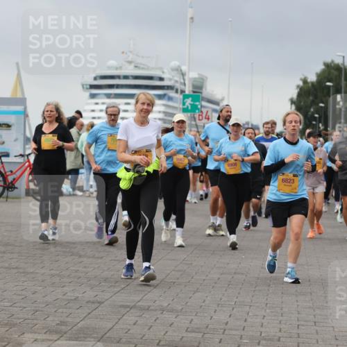 13.09.2026 - Kiel Lauf Andreas Tolksdorf http://msf.ph/oto/10415110 13.09.2026 10:06:12 Kiellinie 4, 9967, 6908, 6823, 10647, 11417 meine-sportfotos.de