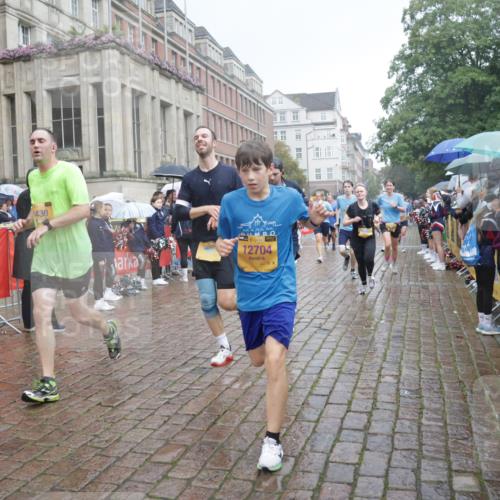 13.09.2026 - Kiel Lauf Yannick Fuchs http://msf.ph/oto/10415112 13.09.2026 10:47:03 Ziel 85, 111, 184, 189, 226, 404, 525, 816, 1169, 1563, 1674, 2576, 2728, 4014, 4147, 4894, 5089, 5424, 6742, 7040, 7089, 8238, 8364, 9044, 9048, 9200, 9453, 9474, 9675, 10088, 10144, 10197, 10305, 10657, 11343, 11441, 11730, 11773, 12584, 189, 898, 972, 1325, 1430, 1982, 2027, 2037, 2551, 2576, 2594, 2702, 3109, 3117, 3533, 3677, 3878, 3964, 4242, 4499, 4674, 4763, 5449, 5591, 5974, 6551, 6874, 6909, 7061, 8219, 8283, 8475, 8678, 8901, 9844, 9875, 10758, 12704, 116, 1913, 8520 meine-sportfotos.de