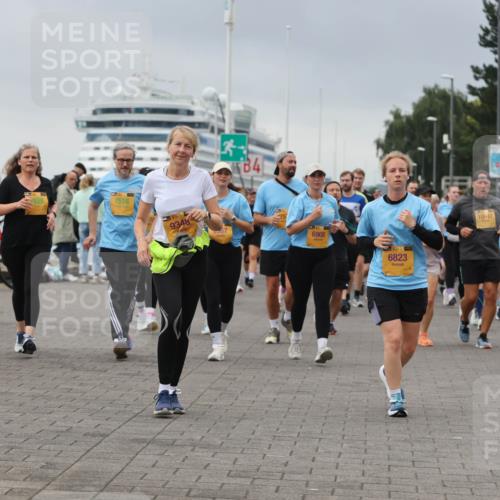 13.09.2026 - Kiel Lauf Andreas Tolksdorf http://msf.ph/oto/10415116 13.09.2026 10:06:13 Kiellinie 7516, 39, 9348, 13, 84, 6908, 6823, 10647, 7473, 11417 meine-sportfotos.de