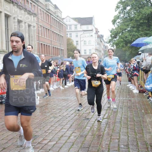 13.09.2026 - Kiel Lauf Yannick Fuchs http://msf.ph/oto/10415127 13.09.2026 10:47:04 Ziel 85, 111, 184, 226, 404, 525, 816, 1169, 1563, 1674, 2728, 4014, 4147, 4894, 5089, 5424, 5914, 6742, 7040, 7089, 8238, 8364, 9044, 9048, 9200, 9453, 9474, 9675, 10088, 10197, 10340, 10657, 11343, 11441, 11730, 11773, 12584, 184, 189, 898, 972, 1325, 1430, 1982, 2027, 2037, 2551, 2576, 2594, 2702, 2728, 3109, 3117, 3533, 3677, 3878, 3964, 4242, 4499, 4674, 4763, 5449, 5591, 5974, 6551, 6874, 6909, 7061, 8219, 8283, 8475, 8678, 8901, 9844, 9875, 10758, 12704, 116, 1913, 8520 meine-sportfotos.de