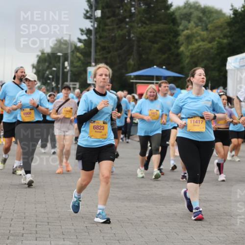 13.09.2026 - Kiel Lauf Andreas Tolksdorf http://msf.ph/oto/10415138 13.09.2026 10:06:14 Kiellinie 38, 9348, 6908, 10645, 38, 6823, 7473, 11417 meine-sportfotos.de