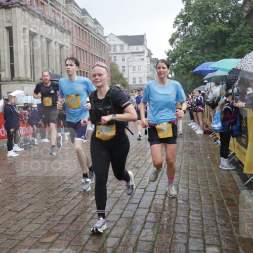 13.09.2026 - Kiel Lauf Yannick Fuchs http://msf.ph/oto/10415146 13.09.2026 10:47:05 Ziel 85, 111, 226, 404, 525, 816, 1169, 1563, 1674, 4014, 4147, 4789, 4894, 5089, 5424, 5914, 6742, 7040, 7089, 8238, 8364, 9044, 9048, 9200, 9453, 9536, 9675, 10088, 10197, 10340, 10657, 11343, 11441, 11560, 11561, 11730, 11773, 12584, 184, 189, 226, 898, 972, 1325, 1982, 2027, 2551, 2576, 2594, 2702, 2728, 3109, 3117, 3533, 3677, 3878, 3964, 4242, 4499, 4674, 4763, 5449, 5591, 5974, 6551, 6874, 6909, 7061, 8219, 8283, 8475, 8678, 8901, 9844, 9875, 10758, 116 meine-sportfotos.de