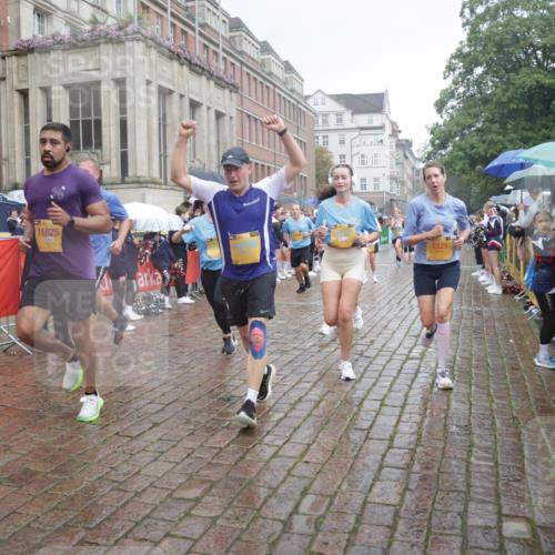 13.09.2026 - Kiel Lauf Yannick Fuchs http://msf.ph/oto/10415183 13.09.2026 10:47:07 Ziel 85, 111, 116, 404, 525, 816, 1107, 1563, 1674, 4380, 4789, 4894, 5089, 5424, 5914, 6142, 6742, 7040, 8238, 8364, 8839, 9044, 9048, 9200, 9453, 9536, 9646, 9675, 9989, 10197, 10340, 10508, 10657, 11343, 11560, 11561, 11730, 11773, 12584, 184, 189, 226, 404, 898, 972, 1169, 1325, 1982, 2027, 2551, 2576, 2594, 2702, 2728, 3109, 3117, 3533, 3677, 3878, 3964, 4014, 4147, 4499, 4674, 5449, 5591, 5974, 6551, 6874, 6909, 8219, 8283, 8475, 8678, 8901, 9844, 9875, 10758, 365 meine-sportfotos.de
