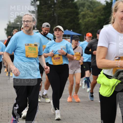 13.09.2026 - Kiel Lauf Andreas Tolksdorf http://msf.ph/oto/10415212 13.09.2026 10:06:17 Kiellinie 9363, 38, 7516, 38, 6908, 10645 meine-sportfotos.de