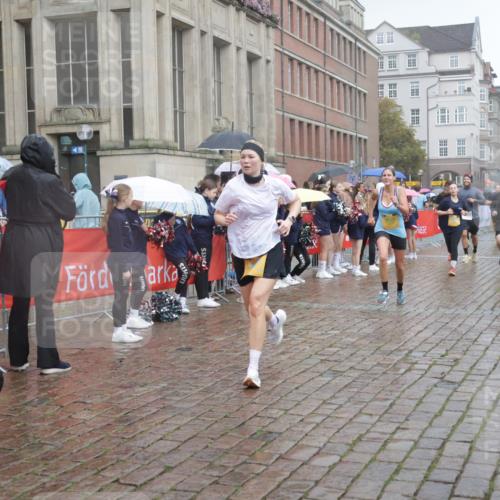 13.09.2026 - Kiel Lauf Yannick Fuchs http://msf.ph/oto/10415226 13.09.2026 10:47:09 Ziel 85, 111, 116, 525, 816, 1107, 1367, 1563, 1674, 4380, 4789, 4894, 5089, 5195, 5424, 5649, 5914, 6142, 6742, 7040, 8238, 8364, 8839, 9200, 9453, 9536, 9646, 9675, 9989, 10340, 10508, 10657, 11560, 11561, 11730, 11773, 12584, 184, 189, 226, 404, 525, 898, 1169, 1325, 1982, 2551, 2576, 2594, 2702, 2728, 3109, 3117, 3533, 3677, 3878, 3964, 4014, 4147, 4499, 4674, 5449, 5591, 5974, 6551, 6874, 6909, 8219, 8283, 8475, 8678, 8901, 9875, 365 meine-sportfotos.de