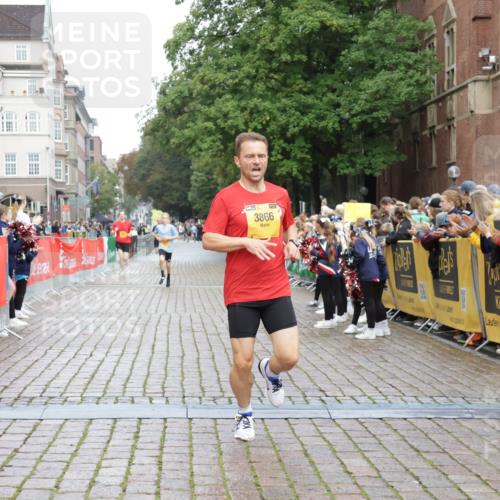 13.09.2026 - Kiel Lauf Yannick Fuchs http://msf.ph/oto/10415240 13.09.2026 09:36:32 Ziel 391, 3866, 7546, 9630, 12726, 3056, 5662, 2430, 9450, 7782, 9610 meine-sportfotos.de