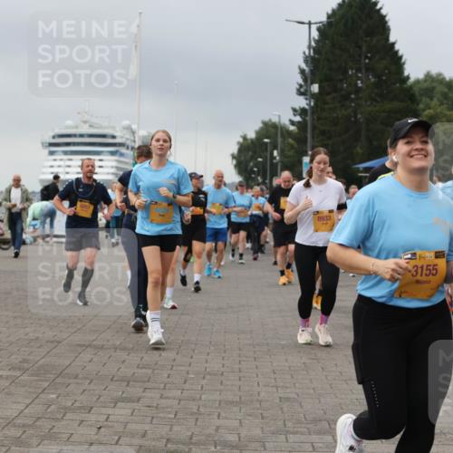 13.09.2026 - Kiel Lauf Andreas Tolksdorf http://msf.ph/oto/10415272 13.09.2026 10:06:20 Kiellinie 6051, 8933, 38, 3155, 38, 9363 meine-sportfotos.de
