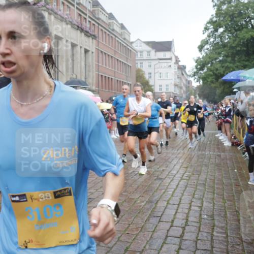 13.09.2026 - Kiel Lauf Yannick Fuchs http://msf.ph/oto/10415291 13.09.2026 10:47:14 Ziel 116, 816, 821, 1107, 1367, 1563, 1674, 1803, 2000, 2185, 2429, 2713, 2947, 3183, 3463, 4380, 4773, 4789, 5089, 5195, 5649, 5914, 6142, 8238, 8707, 8839, 8953, 9200, 9536, 9645, 9646, 9675, 9989, 10340, 10508, 10657, 10718, 10949, 11560, 11561, 11730, 11773, 85, 111, 184, 189, 226, 404, 525, 816, 898, 1169, 1982, 2551, 2576, 2594, 2702, 2728, 3109, 3533, 3878, 3964, 4014, 4147, 4674, 4894, 5424, 5449, 5591, 5974, 6551, 6742, 6874, 6909, 8219, 8283, 8475, 8901, 365 meine-sportfotos.de