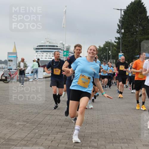 13.09.2026 - Kiel Lauf Andreas Tolksdorf http://msf.ph/oto/10415310 13.09.2026 10:06:21 Kiellinie 6051, 127, 39, 8933 meine-sportfotos.de
