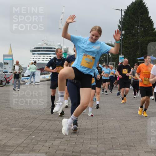 13.09.2026 - Kiel Lauf Andreas Tolksdorf http://msf.ph/oto/10415315 13.09.2026 10:06:22 Kiellinie 960, 6051, 12773, 8933 meine-sportfotos.de