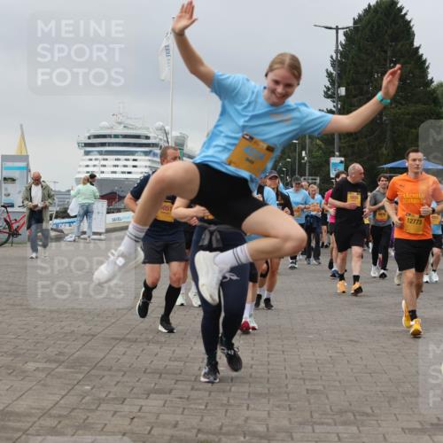 13.09.2026 - Kiel Lauf Andreas Tolksdorf http://msf.ph/oto/10415321 13.09.2026 10:06:22 Kiellinie 6051, 6878, 8933, 12773, 9604 meine-sportfotos.de