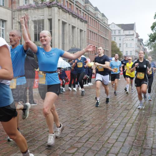13.09.2026 - Kiel Lauf Yannick Fuchs http://msf.ph/oto/10415325 13.09.2026 10:47:15 Ziel 116, 821, 1107, 1367, 1563, 1674, 1803, 2000, 2185, 2429, 2713, 2947, 3183, 3463, 4150, 4380, 4773, 4789, 5089, 5195, 5505, 5649, 5914, 6142, 7288, 8238, 8707, 8839, 8953, 9200, 9536, 9645, 9646, 9675, 9989, 10340, 10508, 10718, 10949, 11560, 11561, 11730, 11773, 85, 111, 184, 189, 226, 404, 525, 816, 898, 1169, 1563, 1674, 1982, 2551, 2576, 2594, 2702, 2728, 3533, 3878, 3964, 4014, 4147, 4674, 4894, 5424, 5449, 5591, 5974, 6551, 6742, 6874, 6909, 8219, 8283, 8475, 8901, 365 meine-sportfotos.de