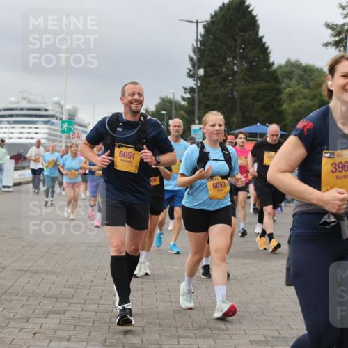 13.09.2026 - Kiel Lauf Andreas Tolksdorf http://msf.ph/oto/10415345 13.09.2026 10:06:24 Kiellinie 1, 30, 6051, 00, 6053, 580, 38, 3966, 3120 meine-sportfotos.de