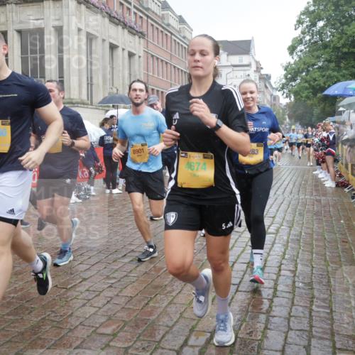 13.09.2026 - Kiel Lauf Yannick Fuchs http://msf.ph/oto/10415352 13.09.2026 10:47:17 Ziel 116, 821, 1107, 1280, 1367, 1803, 2000, 2185, 2429, 2713, 2947, 3064, 3136, 3183, 3463, 4150, 4380, 4773, 4789, 5089, 5195, 5505, 5649, 5914, 6142, 6981, 7288, 8707, 8741, 8839, 8953, 9536, 9645, 9646, 9989, 10340, 10508, 10668, 10718, 10949, 11560, 11561, 11730, 85, 111, 184, 189, 226, 404, 525, 816, 898, 1169, 1563, 1674, 1982, 2551, 2576, 2702, 2728, 3533, 3878, 3964, 4014, 4147, 4674, 4894, 5089, 5424, 5449, 6551, 6742, 6874, 6909, 8219, 8283, 8901, 365 meine-sportfotos.de