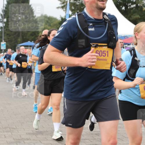 13.09.2026 - Kiel Lauf Andreas Tolksdorf http://msf.ph/oto/10415396 13.09.2026 10:06:26 Kiellinie 9900, 5051, 6053, 3120 meine-sportfotos.de