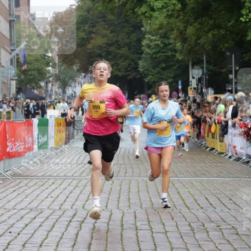 13.09.2026 - Kiel Lauf Yannick Fuchs http://msf.ph/oto/10415401 13.09.2026 09:37:13 Ziel 999, 3174, 3481, 7855, 8658, 2430, 2455, 3900, 9450, 2417, 4737, 5837, 7050, 8661, 9696, 10220, 10778, 12416, 2430, 3866, 7546, 9450 meine-sportfotos.de