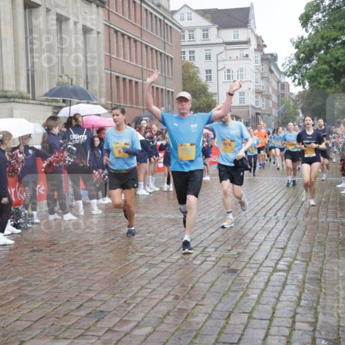 13.09.2026 - Kiel Lauf Yannick Fuchs http://msf.ph/oto/10415421 13.09.2026 10:47:20 Ziel 116, 821, 1107, 1280, 1367, 1803, 2000, 2183, 2185, 2429, 2713, 2947, 3064, 3136, 3183, 3463, 4150, 4380, 4450, 4531, 4773, 4789, 5195, 5505, 5649, 6142, 6981, 7288, 8058, 8707, 8741, 8839, 8953, 9312, 9536, 9645, 9646, 9989, 10508, 10668, 10718, 10949, 11560, 11561, 12596, 85, 111, 184, 189, 226, 404, 525, 816, 898, 1169, 1563, 1674, 1982, 2576, 2702, 2728, 3878, 3964, 4014, 4147, 4789, 4894, 5089, 5424, 5449, 5914, 6551, 6742, 6874, 8219, 365 meine-sportfotos.de