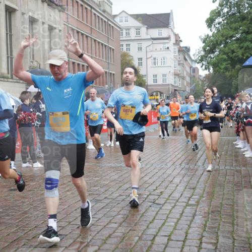 13.09.2026 - Kiel Lauf Yannick Fuchs http://msf.ph/oto/10415433 13.09.2026 10:47:21 Ziel 116, 821, 1107, 1280, 1367, 1803, 2000, 2183, 2185, 2429, 2713, 2947, 3064, 3136, 3183, 3463, 4070, 4150, 4380, 4450, 4531, 4773, 5195, 5505, 5649, 6142, 6981, 7288, 8058, 8707, 8741, 8839, 8953, 9114, 9312, 9645, 9646, 9989, 10508, 10668, 10718, 10949, 12596, 85, 111, 116, 184, 189, 226, 404, 525, 816, 898, 1107, 1169, 1563, 1674, 2576, 2728, 3878, 3964, 4014, 4147, 4380, 4789, 4894, 5089, 5424, 5449, 5914, 6551, 6742, 6874, 8219, 365 meine-sportfotos.de