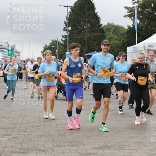 13.09.2026 - Kiel Lauf Andreas Tolksdorf http://msf.ph/oto/10415445 13.09.2026 10:06:28 Kiellinie 9070, 10864, 7091, 10154, 5732, 10593 meine-sportfotos.de