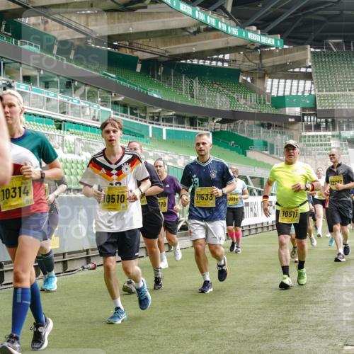 13.09.2026 - 21. swb-Marathon Bremen Michael Burmester http://msf.ph/oto/10415452 13.09.2026 10:41:40 Laufen im Stadion 10148, 10155, 10163, 10213, 10247, 10313, 10321, 10354, 10395, 10396, 10399, 10406, 10414, 10417, 10419, 10422, 10424, 10435, 10455, 10461, 10462, 10483, 10490, 10519, 10527, 10545, 10546, 10547, 10582, 10586, 10611, 10644, 10665, 10694, 10705, 10706, 10719, 10722, 10766, 10768, 10776, 10804, 10854, 10859, 10889, 10909, 10963, 10977, 11027, 11043, 11048, 11084, 11085, 11090, 11097, 11098, 11140, 11192 meine-sportfotos.de