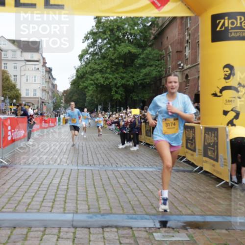 13.09.2026 - Kiel Lauf Yannick Fuchs http://msf.ph/oto/10415465 13.09.2026 09:37:18 Ziel 999, 3174, 3481, 4737, 8658, 9696, 2455, 3900, 7855, 2417, 5837, 7050, 7827, 8661, 10220, 10656, 10778, 12416, 2430, 7546, 9450 meine-sportfotos.de