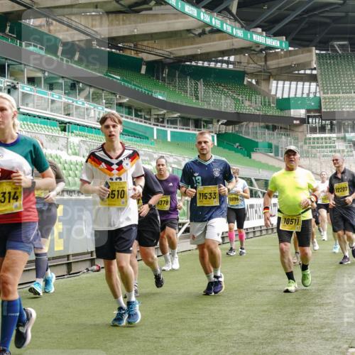 13.09.2026 - 21. swb-Marathon Bremen Michael Burmester http://msf.ph/oto/10415470 13.09.2026 10:41:40 Laufen im Stadion 10148, 10155, 10163, 10213, 10247, 10313, 10321, 10354, 10395, 10396, 10399, 10406, 10414, 10417, 10419, 10422, 10424, 10435, 10455, 10461, 10462, 10483, 10490, 10519, 10527, 10545, 10546, 10547, 10582, 10586, 10611, 10644, 10665, 10694, 10705, 10706, 10719, 10722, 10766, 10768, 10776, 10804, 10854, 10859, 10889, 10909, 10963, 10977, 11027, 11043, 11048, 11084, 11085, 11090, 11097, 11098, 11140, 11192 meine-sportfotos.de