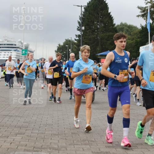 13.09.2026 - Kiel Lauf Andreas Tolksdorf http://msf.ph/oto/10415482 13.09.2026 10:06:29 Kiellinie 5542, 39, 9070, 44, 364, 39, 7091, 10593 meine-sportfotos.de