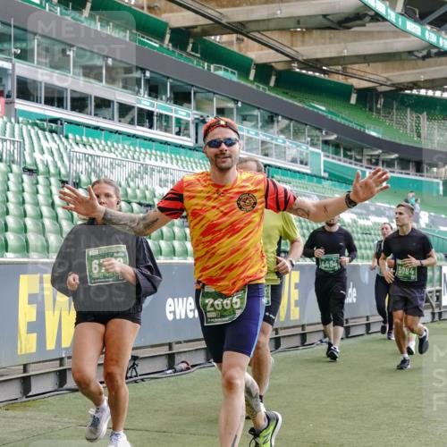 13.09.2026 - 21. swb-Marathon Bremen Michael Burmester http://msf.ph/oto/10415508 13.09.2026 13:19:19 Laufen im Stadion 333, 404, 464, 486, 512, 546, 732, 753, 837, 921, 938, 1066, 1156, 1431, 1506, 1765, 1844, 1868, 1916, 2028, 2056, 2123, 2137, 2224, 2240, 2294, 2315, 2357, 2358, 2453, 2557, 2563, 2614, 2622, 2626, 2689, 2702, 2703, 2722, 2756, 2786, 2843, 2845, 2849, 2857, 2879, 2880, 2893, 2944, 2983, 2999, 3031, 3046, 3059, 3072, 3096, 3100, 3116, 3146, 3189, 3198, 3210, 3243, 3263, 3285, 3287, 3310, 3315, 3476, 3537, 3619, 3633, 3654, 3740, 3879, 4478 meine-sportfotos.de