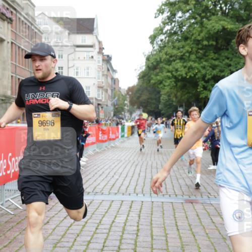 13.09.2026 - Kiel Lauf Yannick Fuchs http://msf.ph/oto/10415518 13.09.2026 09:37:24 Ziel 2417, 3174, 3481, 4737, 5837, 7050, 8658, 8661, 9696, 12416, 999, 2455, 3900, 7855, 2057, 2720, 4252, 7827, 9518, 10220, 10656, 10778 meine-sportfotos.de