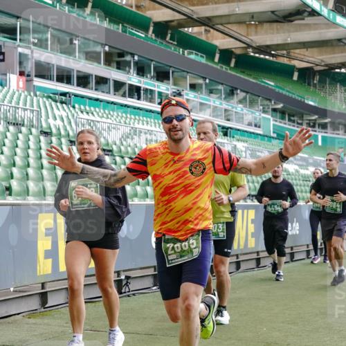 13.09.2026 - 21. swb-Marathon Bremen Michael Burmester http://msf.ph/oto/10415520 13.09.2026 13:19:19 Laufen im Stadion 333, 404, 464, 486, 512, 546, 732, 753, 837, 921, 938, 1066, 1156, 1431, 1506, 1765, 1844, 1868, 1916, 2028, 2056, 2123, 2137, 2224, 2240, 2294, 2315, 2357, 2358, 2453, 2557, 2563, 2614, 2622, 2626, 2689, 2702, 2703, 2722, 2756, 2786, 2843, 2845, 2849, 2857, 2879, 2880, 2893, 2944, 2983, 2999, 3031, 3046, 3059, 3072, 3096, 3100, 3116, 3146, 3189, 3198, 3210, 3243, 3263, 3285, 3287, 3310, 3315, 3476, 3537, 3619, 3633, 3654, 3740, 3879, 4478 meine-sportfotos.de