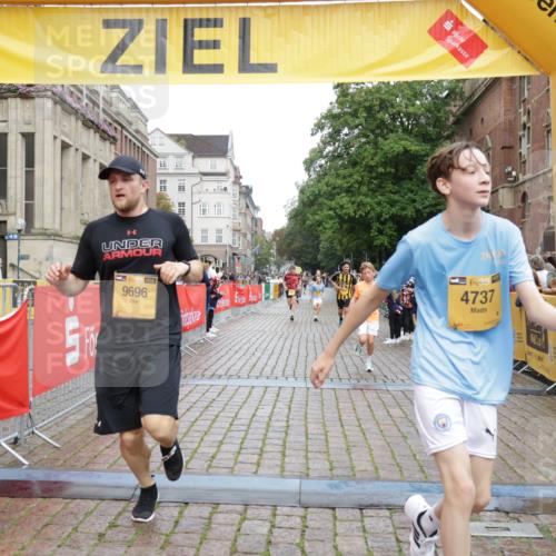 13.09.2026 - Kiel Lauf Yannick Fuchs http://msf.ph/oto/10415523 13.09.2026 09:37:24 Ziel 2417, 3174, 3481, 4737, 5837, 7050, 8658, 8661, 9696, 12416, 999, 2455, 3900, 7855, 2057, 2720, 4252, 7827, 9518, 10220, 10656, 10778 meine-sportfotos.de