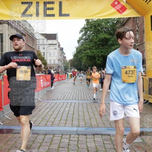 13.09.2026 - Kiel Lauf Yannick Fuchs http://msf.ph/oto/10415526 13.09.2026 09:37:24 Ziel 2417, 3174, 3481, 4737, 5837, 7050, 8658, 8661, 9696, 12416, 999, 2455, 3900, 7855, 2057, 2720, 4252, 7827, 9518, 10220, 10656, 10778 meine-sportfotos.de